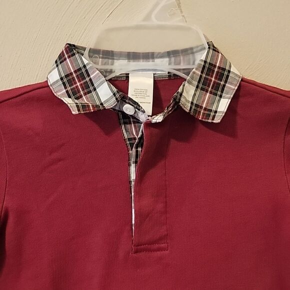𝅺JANIE AND JACK RED LONG-SLEEVE POLO WITH TRAIN DESIGN AND TARTAN PLAID TRIM - Picture 2 of 9